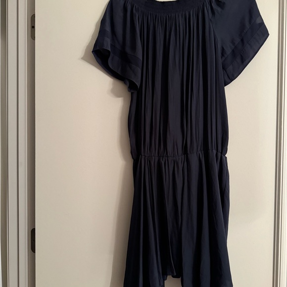 Brand new dress - Picture 3 of 3